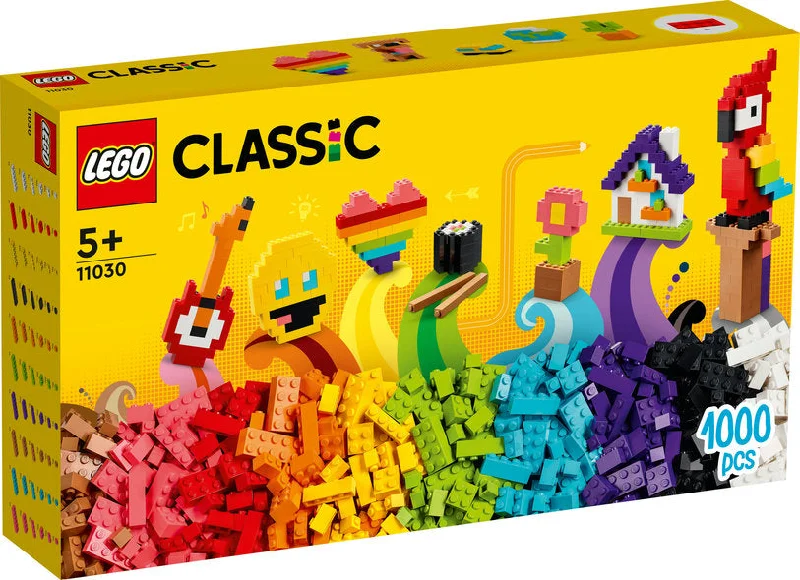 Intricately designed LEGOLego Classic Lots of Bricks 11030