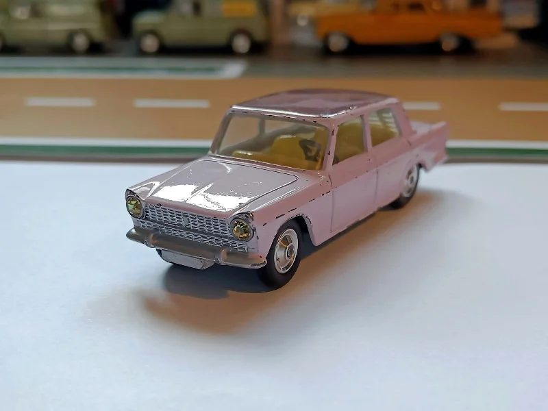 Enthusiastic toys232 Fiat 2100