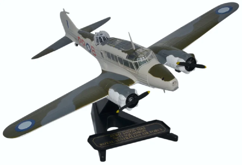 Durable toysOxford Diecast Avro Anson Squadron RAAF 1:72 Model Aircraft
