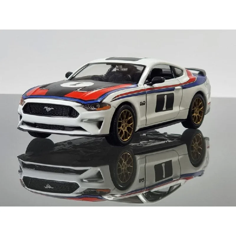 High-quality materials toys DDA 1/24 #1 Bathurst Special 2018 Mustang RHD Allan Moffat Retro (1977 40th Anniversary 1 - 2 Finish) High-quality materials toys DDA 1/24 #1 Bathurst Special 2018 Mustang RHD Allan Moffat Retro (1977 40th Anniversary 1 - 2 Finish)