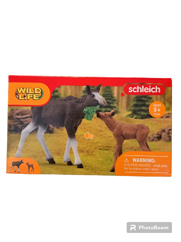 Engaging puzzlesSchleich Wildlife - Moose Family